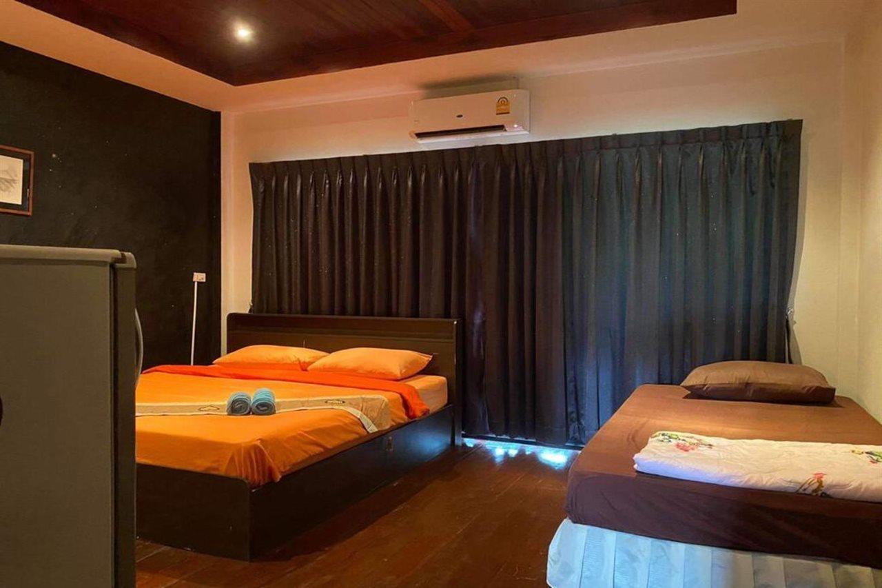 The Corner Transit Hostel Koh Samui Buitenkant foto