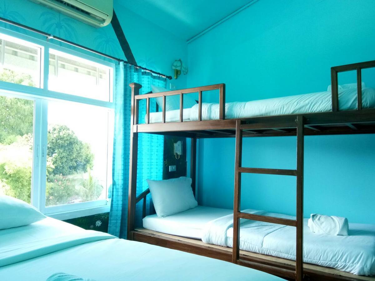 The Corner Transit Hostel Koh Samui Buitenkant foto