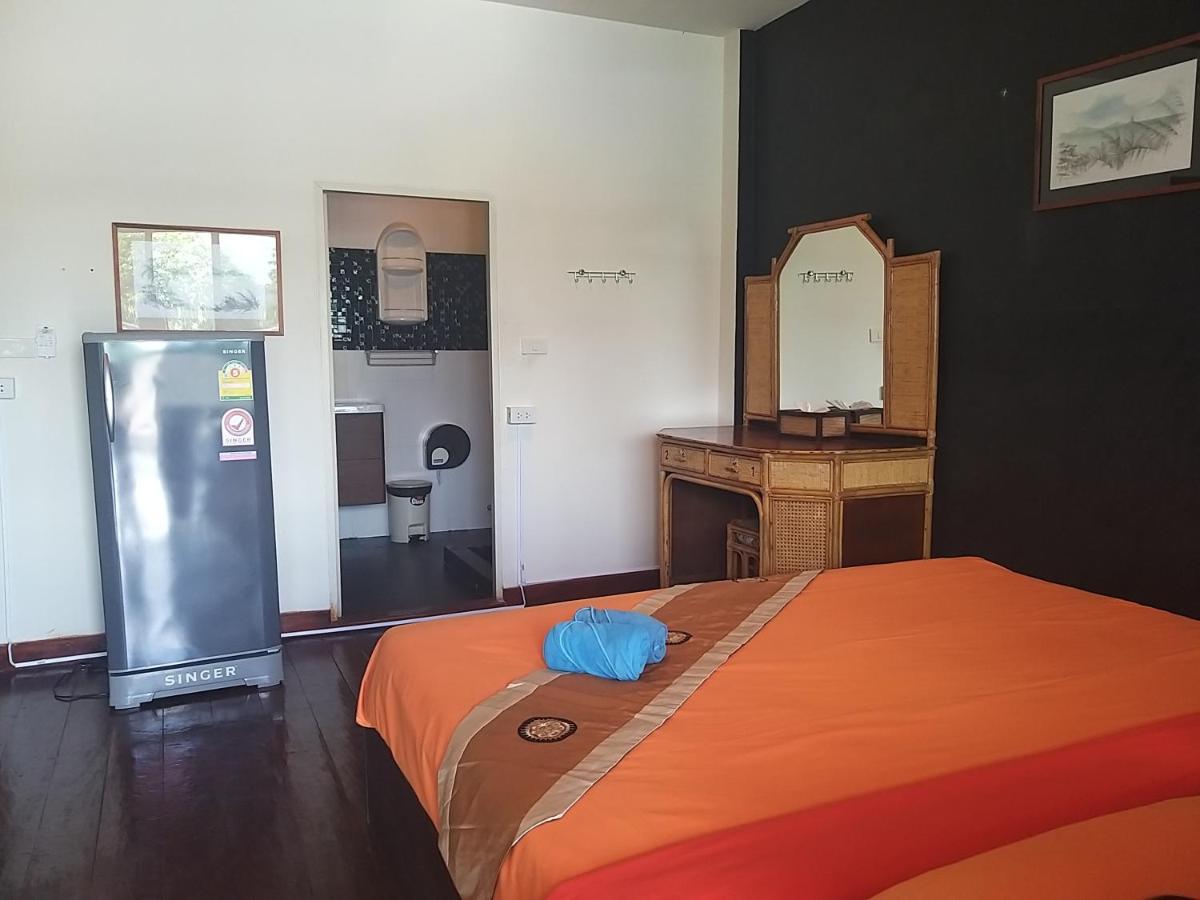 The Corner Transit Hostel Koh Samui Buitenkant foto