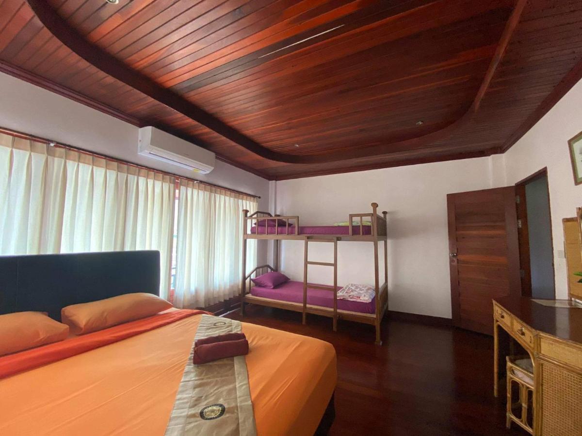 The Corner Transit Hostel Koh Samui Buitenkant foto