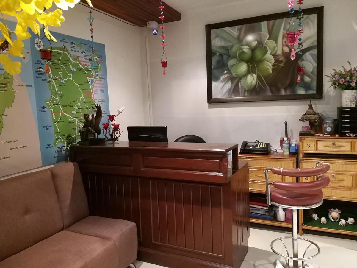 The Corner Transit Hostel Koh Samui Buitenkant foto